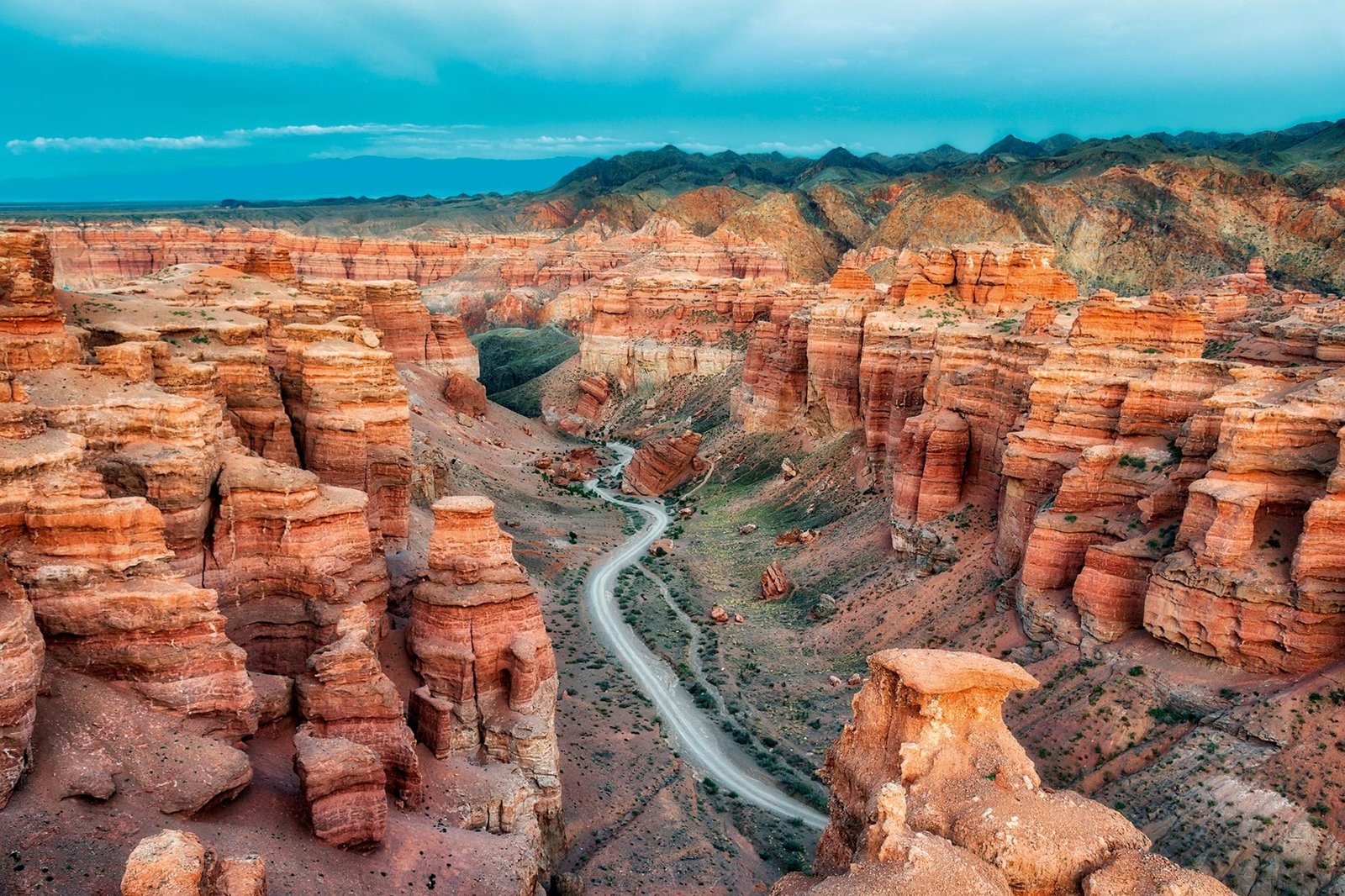 Discover Kazakhstan — A Journey Through Mountains, Lakes, Canyons & Silk Road Heritage